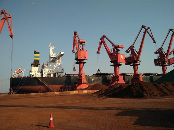 江蘇常州門座起重機(jī)銷售公司門座起重機(jī)性能特點