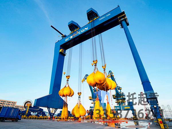 山東煙臺(tái)集裝箱門式起重機(jī)廠家集裝箱門式起重機(jī)高效裝卸